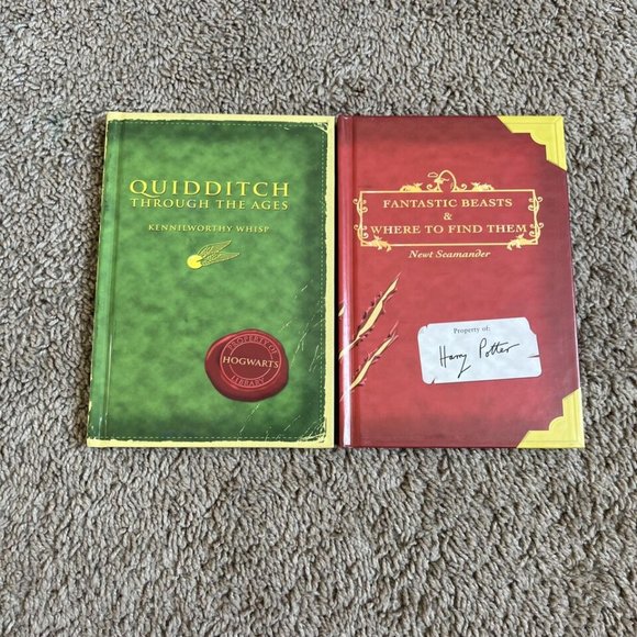 Harry Potter Boxed Set: Library of Hogwarts - Fantastic Beasts & Quidditch HC - Picture 5 of 13